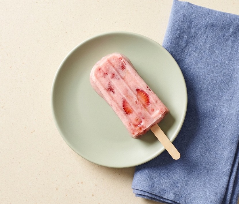 Swoon-Worthy Strawberry Yogurt Popsicle